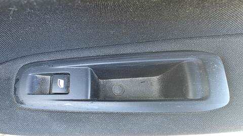 Botonera Elevalunas Peugeot 308 STYLE 99CV 73KW