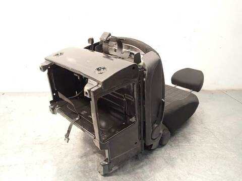 Foto 4ª: Asiento Delantero Izquierdo Mercedes Vito 109/111 CDI LANG 447.603) 114CV 84KW [622951] (2017)