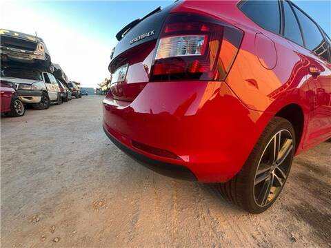 Foto 3ª: Paragolpes Trasero Skoda Rapid 1.6 TDI 105CV 77KW [CAYC,CLNA] (2014)