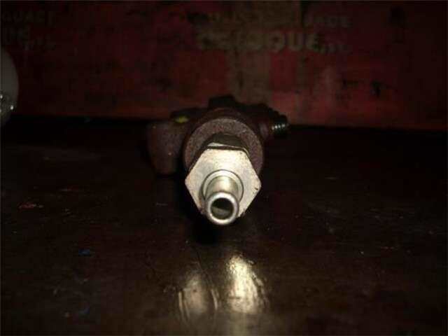 Foto 3ª: Rampa Inyectora Ford Transit 2.4 TDCI (140CV) [H9FA]