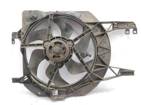 Foto 3ª: Electroventilador Renault Trafic 1.9 DCI 100 FL0C) 101CV 74KW FURGONETA [F9Q760] (2005)