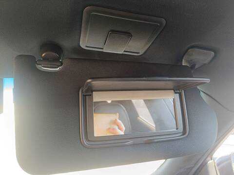 Foto 2ª: Parasol Derecho Infiniti Q70 GT PREMIUM 2.2D 170CV 125KW (2015)