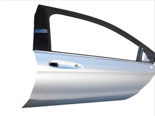 Foto 2ª: Puerta Delantera Derecha Mercedes Clase B 150 B 180 CDI 246.200) (2011)