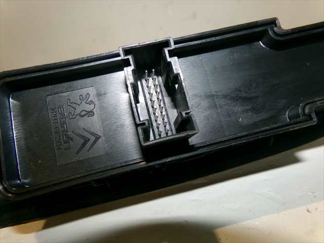 Foto 4ª: Botonera Elevalunas Citroen DS4 1.6 HDI 2011-2015 [9H05] (2013)
