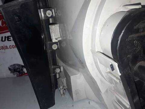 Foto 3ª: Piloto Trasero Izquierdo Volkswagen Touareg 3.0 TSI EHYBRID 340 KW 4MOTION R 174CV