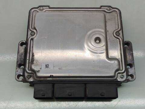 Foto 3ª: Centralita Motor ECU Renault Trafic 1.6 DCI 120 FGMK) 121CV 89KW FURGONETA [R9M413] (2017)