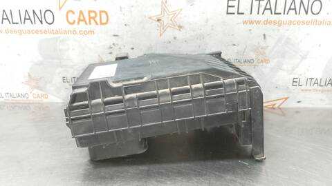 Caja Reles Fusibles Volkswagen Caddy KOMBI 102CV 75KW FURGON