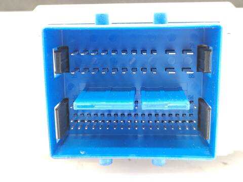 Foto 3ª: Caja Reles Fusibles Ford Mondeo 2.0 TDCI 140CV 103KW [QXBA] (2008)