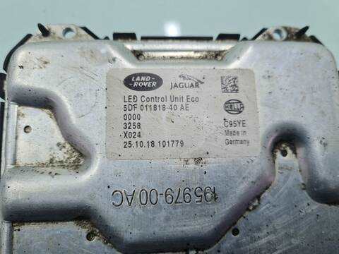 Foto 2ª: Centralita Faros Xenon Jaguar XE PORTFOLIO 180CV 132KW (2016)