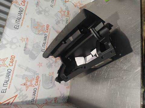 Foto 4ª: Guantera Mini Countryman COOPER SD ALL4 143CV 105KW [N47C20A] (2013)