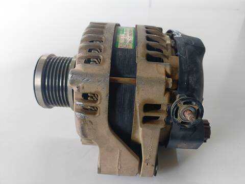 Foto 2ª: Alternador Toyota Land Cruiser V8 VX 190CV (2015)