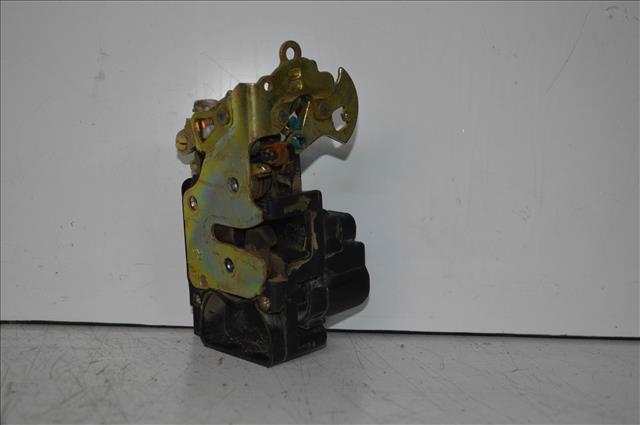 Foto 3ª: Cerradura Puerta Delantera Derecha Daewoo Nubira 1.6 G 2000-2003 [A16DMS] (2001)
