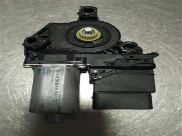 Foto 3ª: Elevalunas Eléctrico Trasero Derecho Volkswagen Golf BERLINA 105CV 77KW (2003)