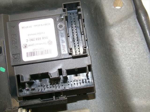 Foto 4ª: Elevalunas Eléctrico Delantero Derecho Volkswagen Golf 1.4 G SERIE 5, 2004-2008 [BCA] (2005)