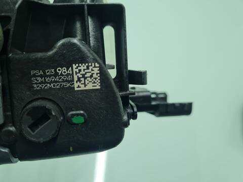 Foto 3ª: Cerradura Puerta Trasera Derecha Citroen C3 FEEL 102CV 75KW [YH01] (2022)