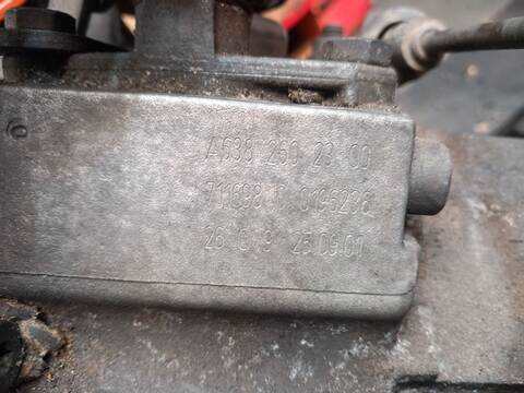 Foto 1ª: Caja Cambios Mercedes Vito FURGON (1996)