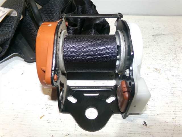 Foto 3ª: Cinturón Trasero Izquierdo Suzuki Grand Vitara 1.9 DCI 2006-2015 [F9Q] (2013)