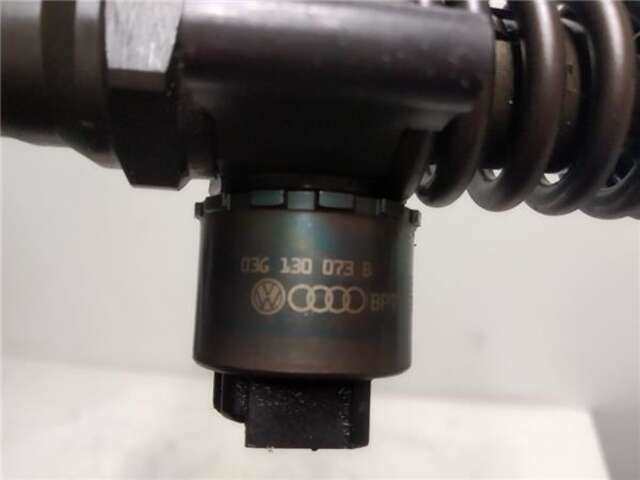 Foto 3ª: Inyectores Audi A3 2.0 TDI AMBIENTE [2.0 LTR. - 103 KW TDI]