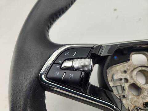 Foto 4ª: Volante Skoda Superb ACTIVE 150CV 110KW [DTSB] (2023)