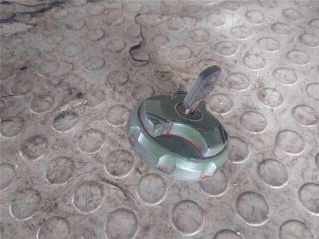 Tapa Exterior Combustible Lada Niva 1.6 5000 [1.6 LTR. - 56 KW]