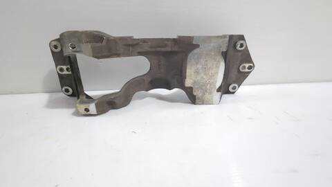 Foto 3ª: Soporte Motor Volkswagen Phaeton 3.0 V6 TDI 4MOTION 240CV [CARB CEXA] (2002)