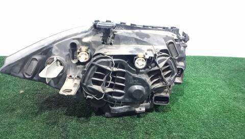 Foto 2ª: Faro Derecho Bmw Serie 1 118 D E87) [M47 D20 (204D4)] (2006)