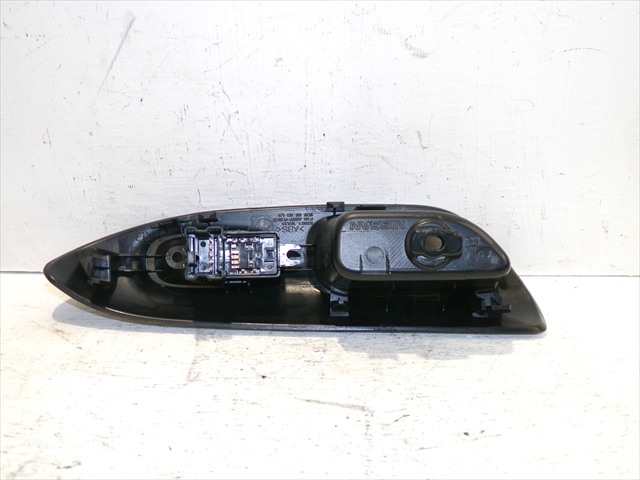 Foto 3ª: Botonera Elevalunas Nissan Juke 1.5 DCI 2010-2015 [K9K] (2014)