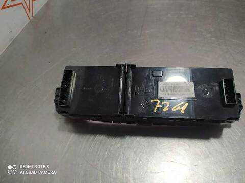 Foto 3ª: Mando Calefacción A. A. Renault Megane EXPRESSION BERLINA 110CV 81KW III BERLINA 5 P [K9KA6] (2013)