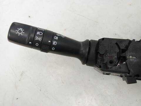 Foto 3ª: Mando Multifuncion Hyundai Veloster 1.6 GDI 140CV 103KW [G4FD] (2012)
