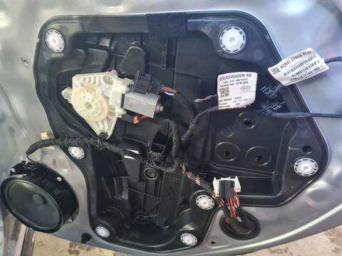 Elevalunas Manual Trasero Derecho Volkswagen Passat R-LINE 4 MOTION 193CV