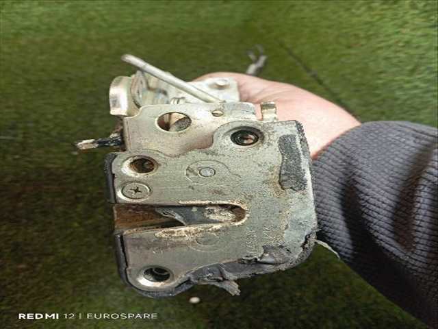 Foto 2ª: Cerradura Puerta Trasera Izquierda Toyota Land Cruiser 4.2 D HZJ 105 GX [1HZ] (2006)