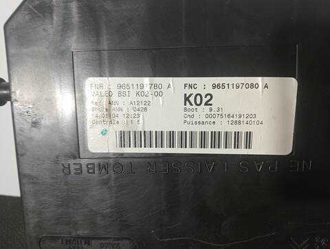 Foto 2ª: Caja Reles Fusibles Peugeot 307 XS 2 HDI CAT 90CV (2001)