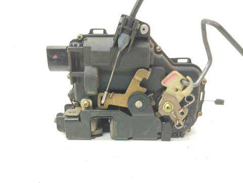 Foto 2ª: Cerradura Puerta Delantera Derecha Volkswagen Bora 1.9 TDI BERLINA 110CV 81KW [ASV] (2000)