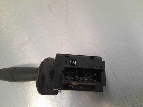 Foto 2ª: Mando Multifuncion Citroen Xantia 2.0 HDI CAT RHY - DW10TD) BERLINA 90CV 66KW (2000)