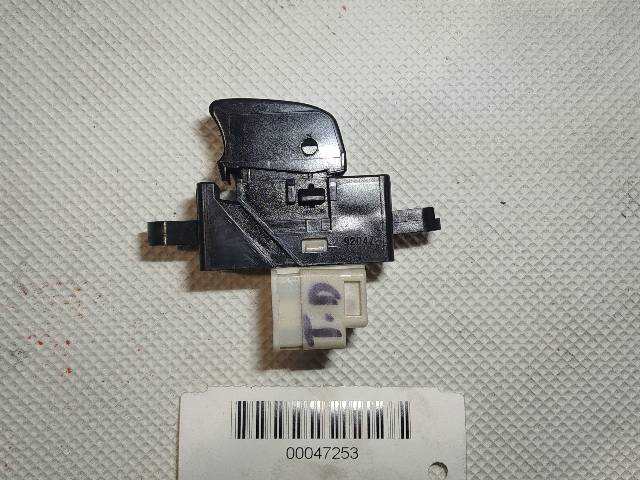 Botonera Elevalunas Nissan Patrol 2.8 TD