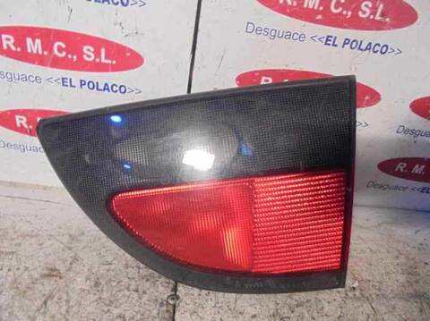 Foto 1ª: Piloto Portón Derecho Renault Megane 1.6 90CV 66KW I CLASSIC LA0) [K7M] (1998)