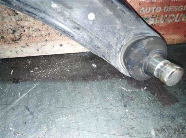Foto 3ª: Brazo Suspension Delantero Derecho Citroen C4 1.6 ATTRACTION 2WD [1.6 LTR. - 84 KW HDI FAP] [9HD]