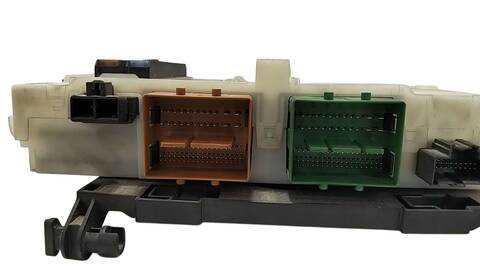 Foto 3ª: Caja Reles Fusibles Ford Mondeo GHIA 2 TDCI CAT 140CV [QXBA] (2007)