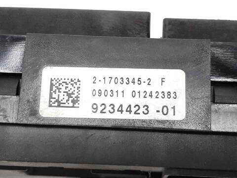 Foto 3ª: Caja Reles Fusibles Bmw Serie 5 518 2.0 TD 184CV [N47D20C] (2008)