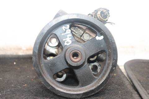 Bomba de Direccion Toyota Avensis 2.0 D4-D TERRA 4-PTAS.) 110CV 81KW