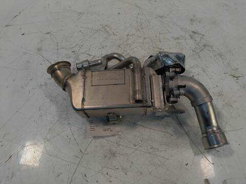 Foto 1ª: Intercooler Audi A4 204 CV 150KW [DTPA DTP] (2024)