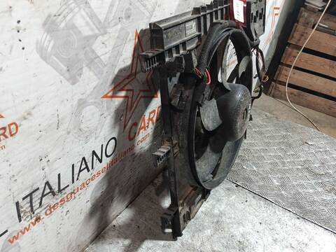 Foto 2ª: Electroventilador Mercedes Vito 110 D EURO 2 638.174) 98CV 72KW [601970] (2004)