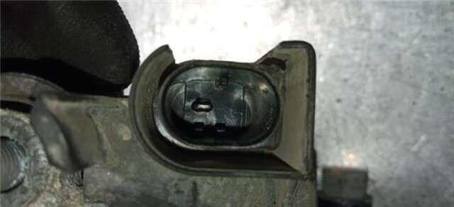 Foto 3ª: Alternador Ford Transit 1.5 AMBIENTE [1.5 LTR. - 74 KW TDCI CAT] COURIER (C4A)(2013 _)