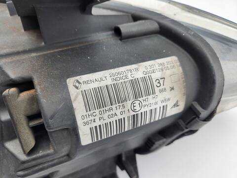 Foto 3ª: Faro Izquierdo Renault Megane BUSINESS 110CV 81KW III SPORT TOURER [K9K636] (2014)
