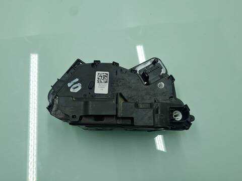 Foto 2ª: Cerradura Puerta Delantera Izquierda Volkswagen Tiguan SPORT BMT 150CV 110KW [DFGA] (2020)
