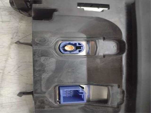 Foto 3ª: Sistema GPS Mercedes Clase C 160 2.1 C 220 BLUETEC - D (205.004) [2.1 LTR. - 125 KW CDI CAT] [651.921]