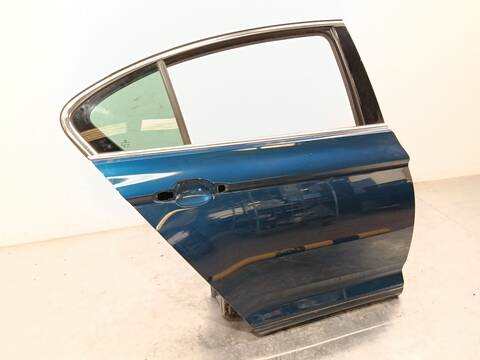 Foto 2ª: Puerta Trasera Derecha Volkswagen Passat 2.0 TDI 150CV 110KW [DTSA] (2022)