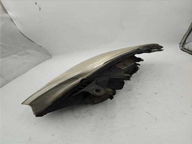 Foto 2ª: Faro Derecho Toyota Corolla 2.0 D-4D LUNA BERLINA [2.0 LTR. - 85 KW D-CAT] [1CDFTV]