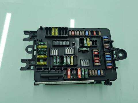 Caja Reles Fusibles Bmw X5 XDRIVE30D 258CV 190KW