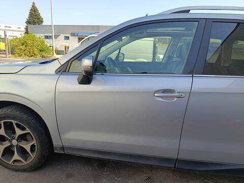 Puerta Delantera Izquierda Subaru Forester EE20